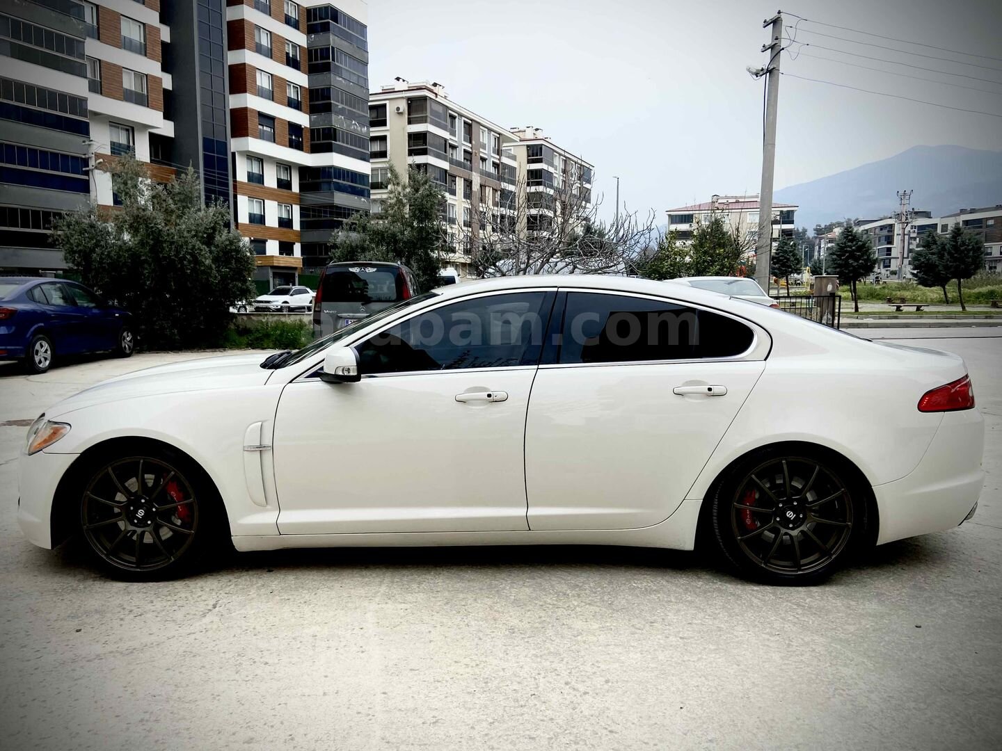 Sahibinden Jaguar XF 3.0 Premium Luxury 2008 Model İzmir 390.000 km Beyaz 4