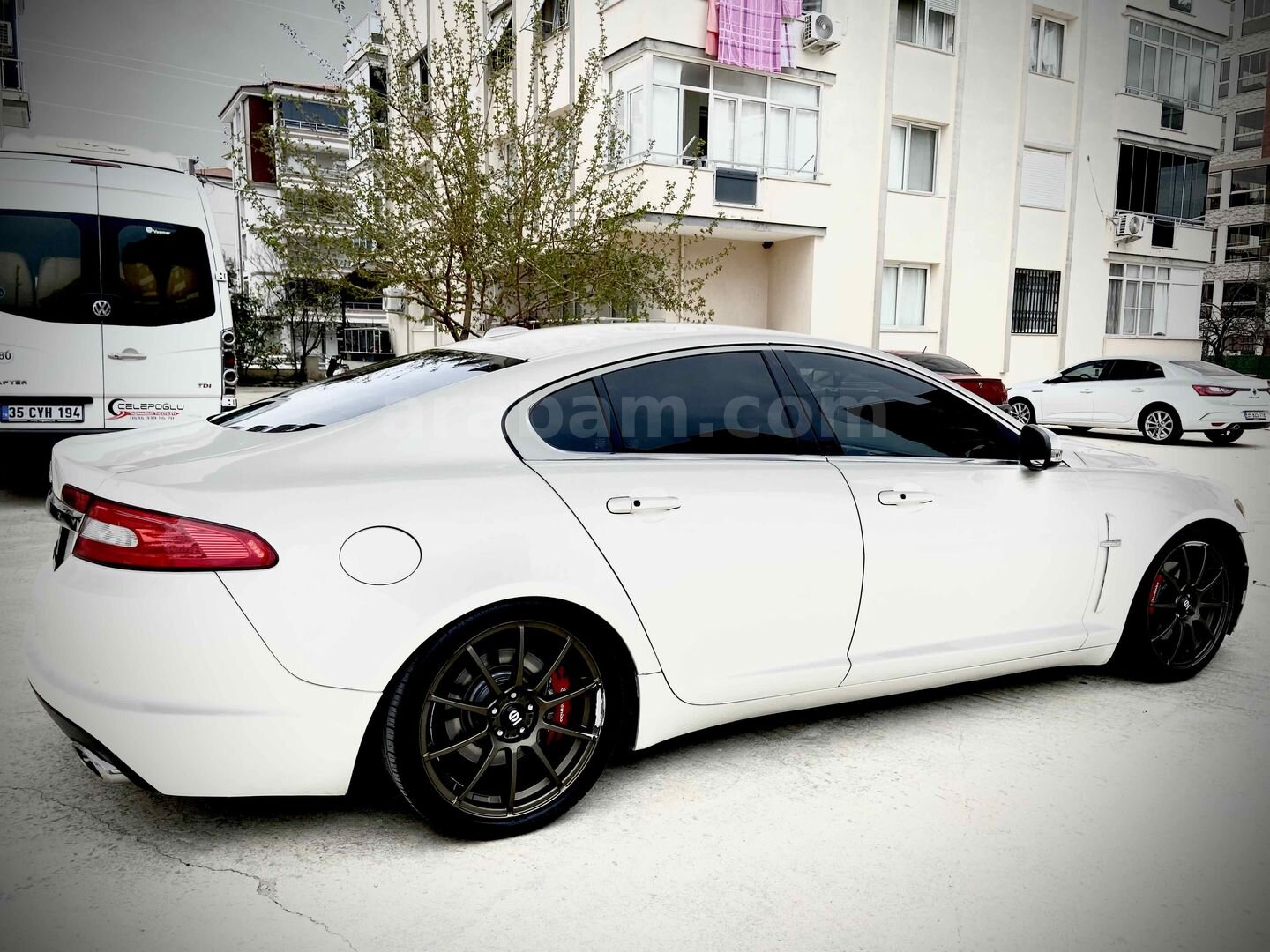 Sahibinden Jaguar XF 3.0 Premium Luxury 2008 Model İzmir 390.000 km Beyaz 2