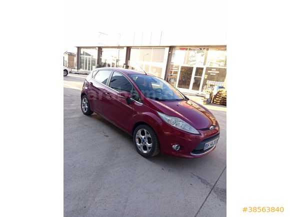 Ford Fiesta 1.4 Titanium 2011 Model  214.000 km