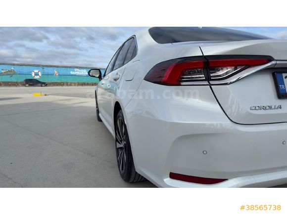 Sahibinden Toyota Corolla 1.5 Flame X-Pack 2025 Model