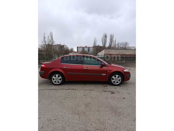 Sahibinden Renault Megane 1.6 Dynamique 2004 Model