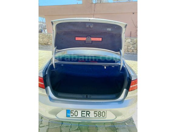 Sahibinden Volkswagen Passat 1.6 TDi BlueMotion R Line 2018 Model tramersiz hatasız