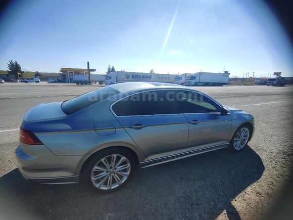 Sahibinden Volkswagen Passat 1.6 TDi BlueMotion R Line 2018 Model tramersiz hatasız