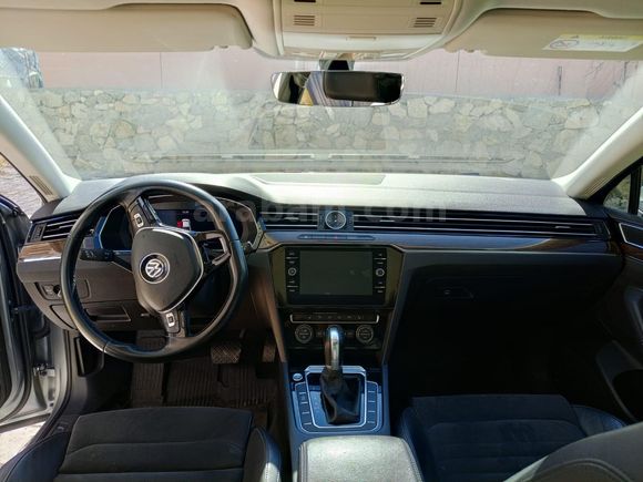 Sahibinden Volkswagen Passat 1.6 TDi BlueMotion R Line 2018 Model tramersiz hatasız