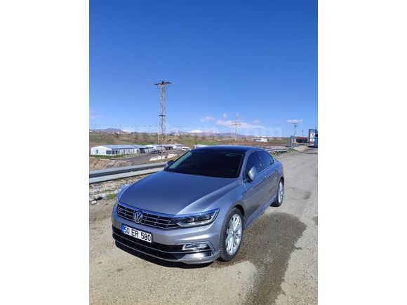 Sahibinden Volkswagen Passat 1.6 TDi BlueMotion R Line 2018 Model tramersiz hatasız