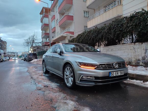 Sahibinden Volkswagen Passat 1.6 TDi BlueMotion R Line 2018 Model tramersiz hatasız