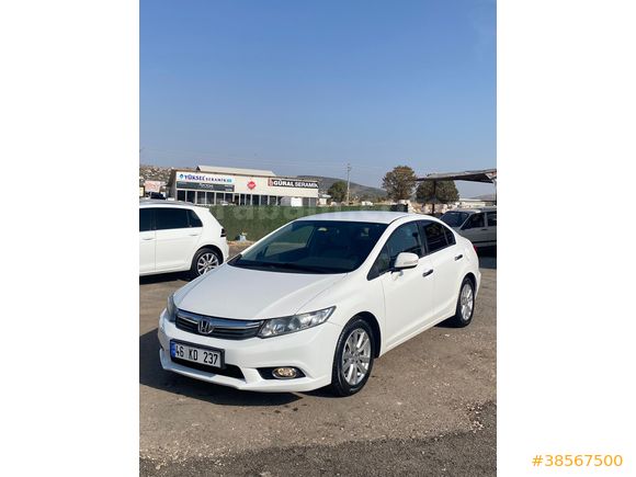 Sahibinden Honda Civic 1.6i VTEC Dream 2013 Model