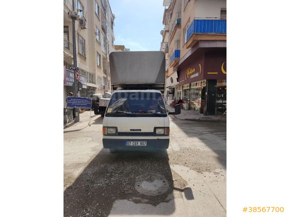Galeriden Mazda E 2200 Kasalı Antalya