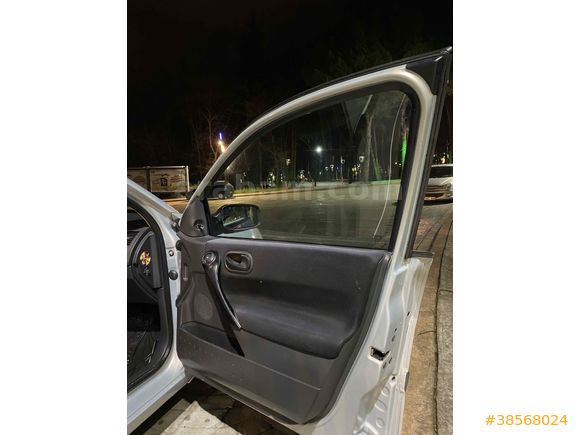Sahibinden Renault Megane 1.4 Authentique 2004 Model 