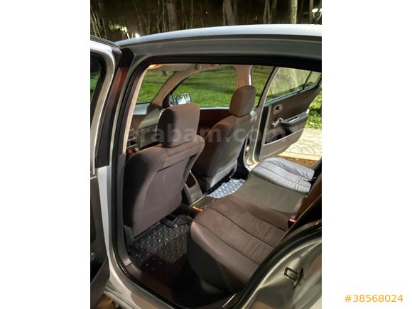 Sahibinden Renault Megane 1.4 Authentique 2004 Model 