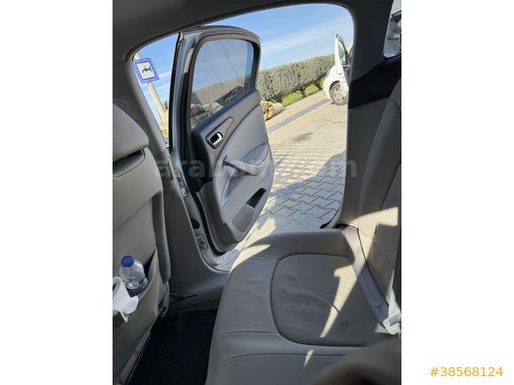 Sahibinden Citroen C5 1.6 e-HDi Dynamique 2011 Model  236000 km sedefli beyaz renk muayene sıfır 