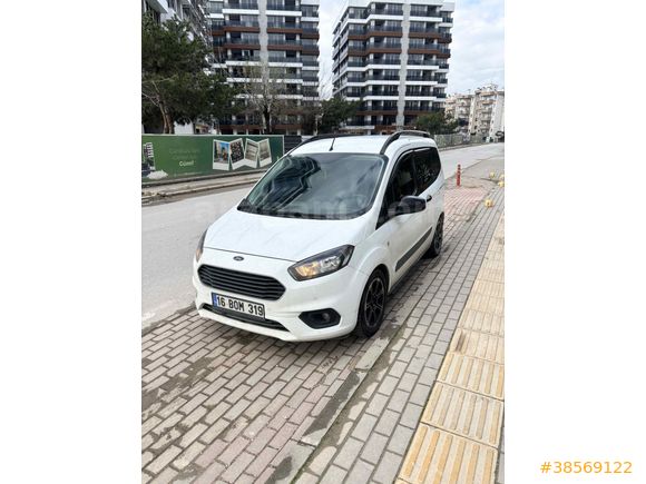 Sahibinden Ford Tourneo Courier 1.5 TDCi Titanium Plus 2023 Model  44.000 km Beyaz