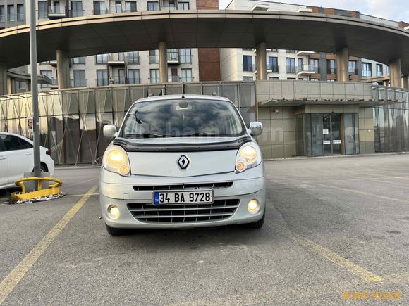 Sahibinden Renault Kangoo Express   ORİJİNAL DEĞİŞEN YOK  4 CAM OTOMATİK DİJİTAL KILİMA 