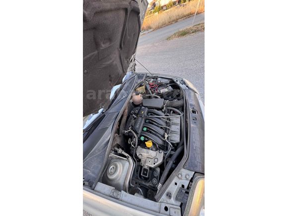 Sahibinden Renault Clio 1.4 RXT 2001 Model 