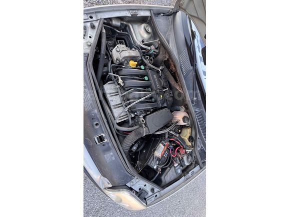 Sahibinden Renault Clio 1.4 RXT 2001 Model 