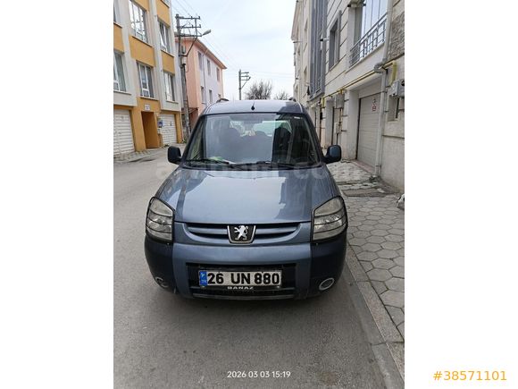 Sahibinden Peugeot Partner 1.6 HDI Adventure 2011 Model