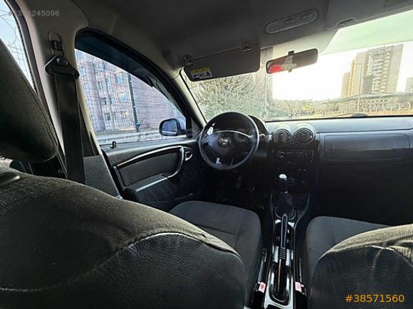 DUSTER 1.5 DCI 4X2 LAUREATE DEĞİŞENSİZ TEMİZ EMSALSİZ