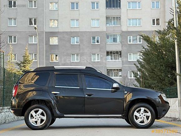 DUSTER 1.5 DCI 4X2 LAUREATE DEĞİŞENSİZ TEMİZ EMSALSİZ