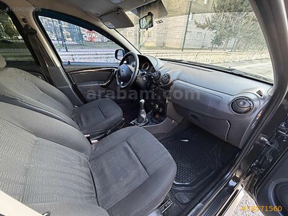 DUSTER 1.5 DCI 4X2 LAUREATE DEĞİŞENSİZ TEMİZ EMSALSİZ