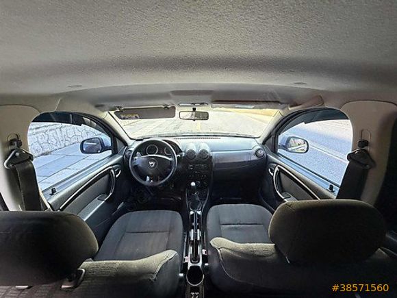DUSTER 1.5 DCI 4X2 LAUREATE DEĞİŞENSİZ TEMİZ EMSALSİZ