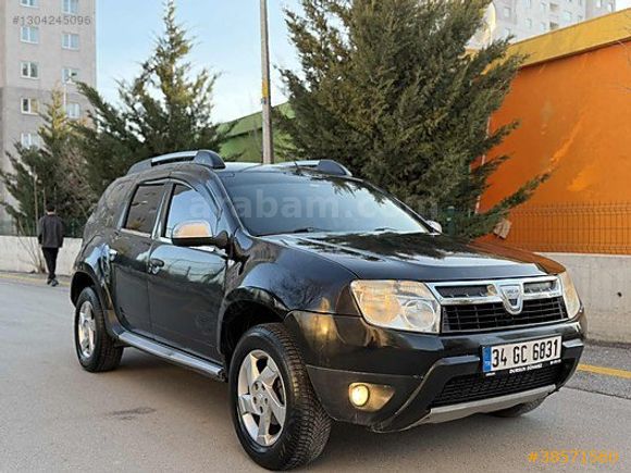 DUSTER 1.5 DCI 4X2 LAUREATE DEĞİŞENSİZ TEMİZ EMSALSİZ