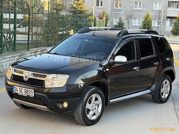 DUSTER 1.5 DCI 4X2 LAUREATE DEĞİŞENSİZ TEMİZ EMSALSİZ