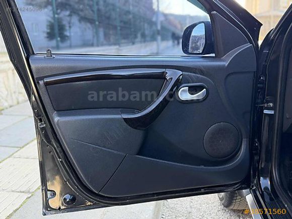 DUSTER 1.5 DCI 4X2 LAUREATE DEĞİŞENSİZ TEMİZ EMSALSİZ