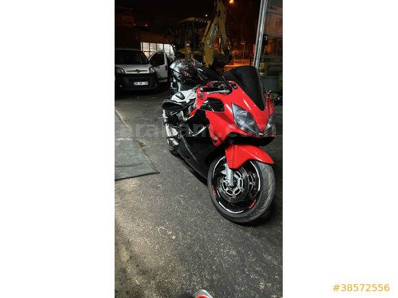 ustasından 1000 cc racing takaslı  Honda CBR 600 F 
