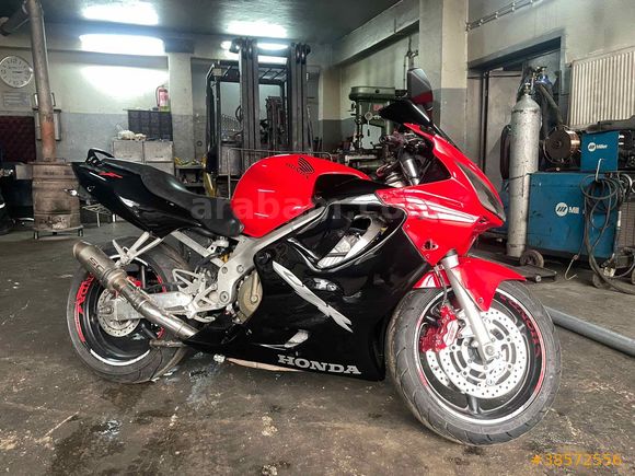 ustasından 1000 cc racing takaslı  Honda CBR 600 F 