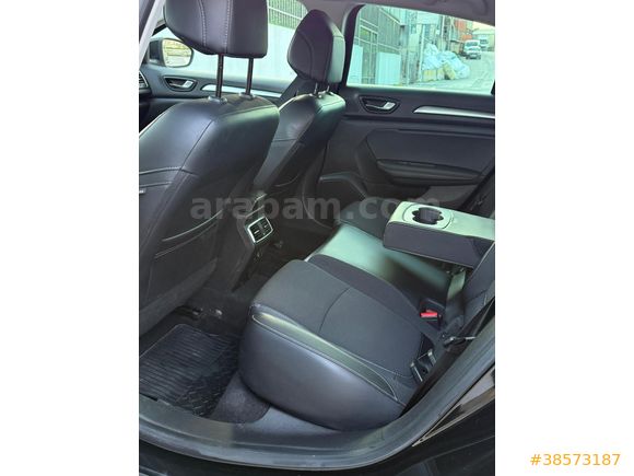 Sahibinden Renault Megane 1.5 Blue DCI Icon 2022 Model