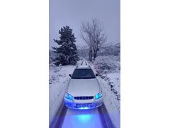 Hyundai Accent 1.3 LX Motorsiklet takaslı.