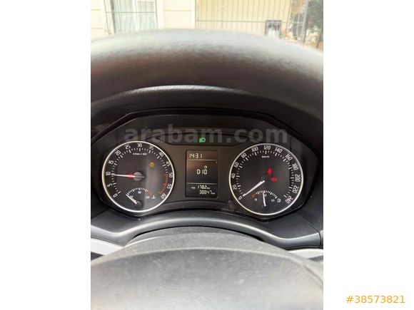 Sahibinden Türkiyede tek 41 bin km Octavia 1.6 TDI 