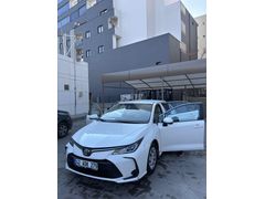 Sahibinden Toyota Corolla 1.6 Vision 2019 Model  121.000 km Beyaz