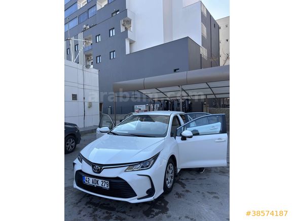 Sahibinden Toyota Corolla 1.6 Vision 2019 Model  121.000 km Beyaz