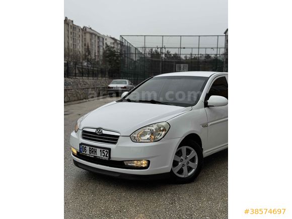 2009 MODEL HYUNDAİ 1.4  ERA 230.000 BİN KM ÇİZİKSİZ CAM GİBİ 