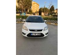 Sahibinden Ford Focus 1.6 Comfort 2011 Model İstanbul 136.000 km Beyaz