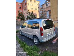 Sahibinden Peugeot Partner 1.6 HDI Comfort Pack 2016 Model  217.000 km Gri (Gümüş)