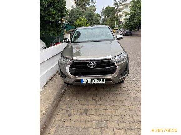 Sahibinden Toyota Hilux 2.4 D-4D 4x2 Active 2022 Model 