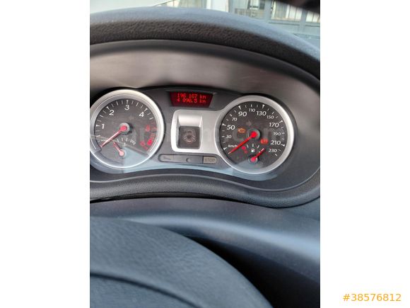Yeni Muayeneli  Renault Clio 1.5 dCi Extreme Edition 2012 Model