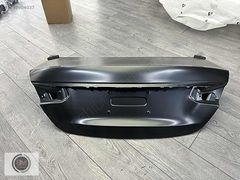 MERCEDES W213 E KASA 2016-2019 İÇİN 2020+ DÖNÜŞÜM BAGAJ KAPAĞI