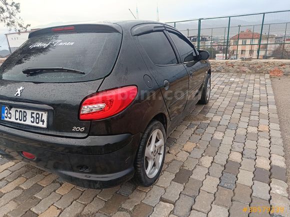 Sahibinden Peugeot 206 1.4 HDi X-line 2005 Model pazarlık payı vardır.Son fiyat doğan şahin fiyatına  gel bin git