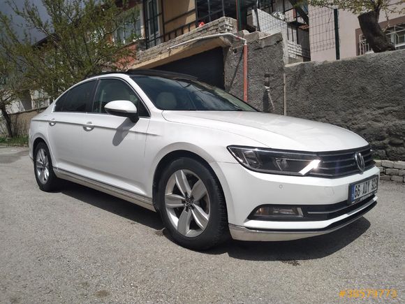 Sahibinden Volkswagen Passat 1.6 TDi BlueMotion Comfortline 2015 Mode cam tacan içi bejl  135000 km Beyaz
