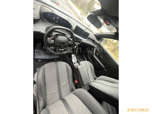 Sahibinden Peugeot e-2008 Allure 2025 Model 