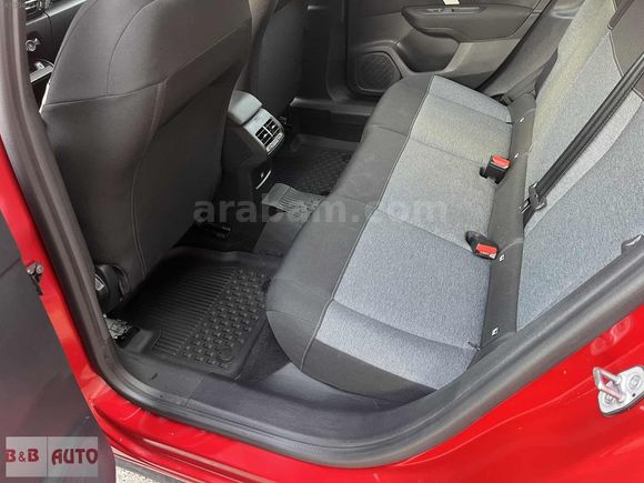 BB AUTO'DAN C4 FEEL BOLD 1.5 DİZEL OTOMATİK