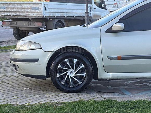 DAĞDEVİREN OTO'DAN 2004 MODEL LAGUNA II 1.6 16V PRİVİLEGE