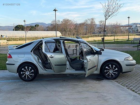 DAĞDEVİREN OTO'DAN 2004 MODEL LAGUNA II 1.6 16V PRİVİLEGE