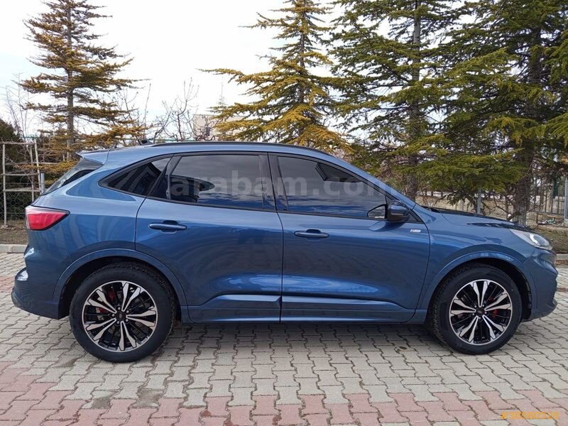 Sahibinden Ford Kuga 1.5 EcoBoost ST Line 2023 Model