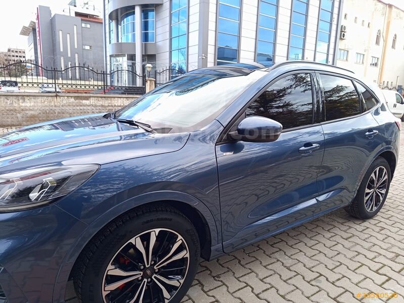 Sahibinden Ford Kuga 1.5 EcoBoost ST Line 2023 Model 4