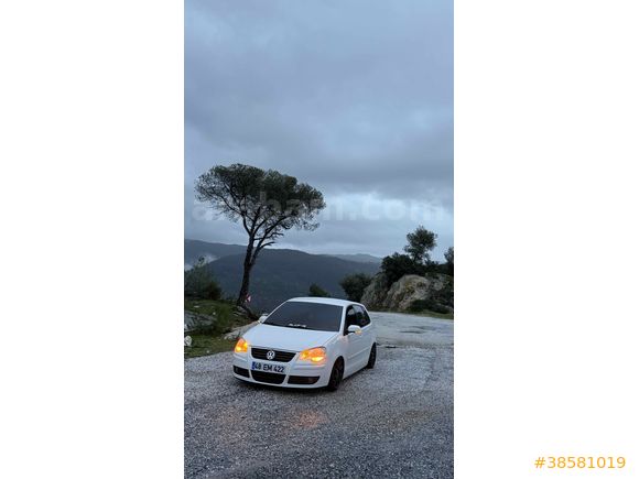Sahibinden Volkswagen Polo 1.4 Comfortline 2005 Model
Müzik Tessatlı 
Air Süspansiyon Magiç Air Bursa Yapımı
Lastikler Sıfırdır 
Bakımları Yapıldı
 