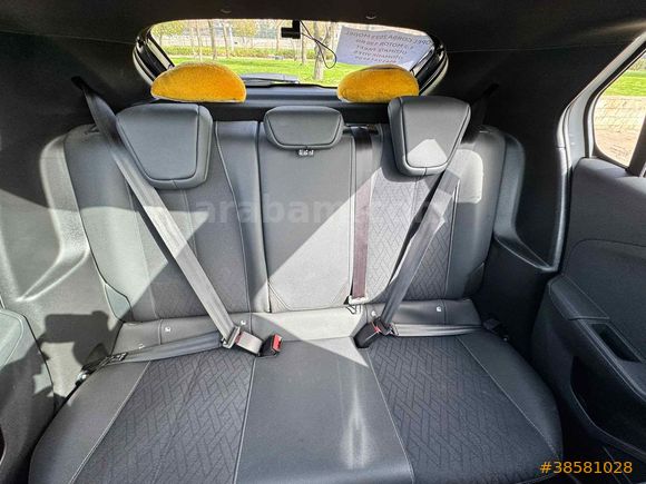 Sahibinden Opel Corsa 1.2 T Ultimate 2023 Model Takasa  açık 